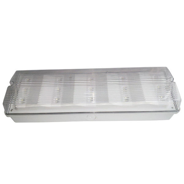 재충전 가능한 방수 비상 조명 3W LED 습기 위치 야외 ABS 케이스 IP65 L102M