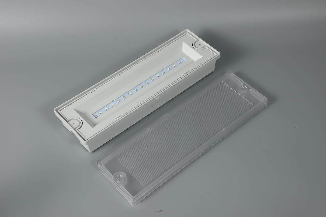 방수 LED 비상 조명 IP65 유지되지 않은 습한 위치 220V 240V 7.5W L130MN