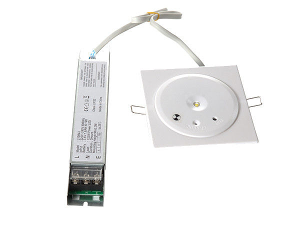 220V 재충전 가능한 비상 조명 180분 작동, 방화 ABS 케이싱 및 벽에 장착된